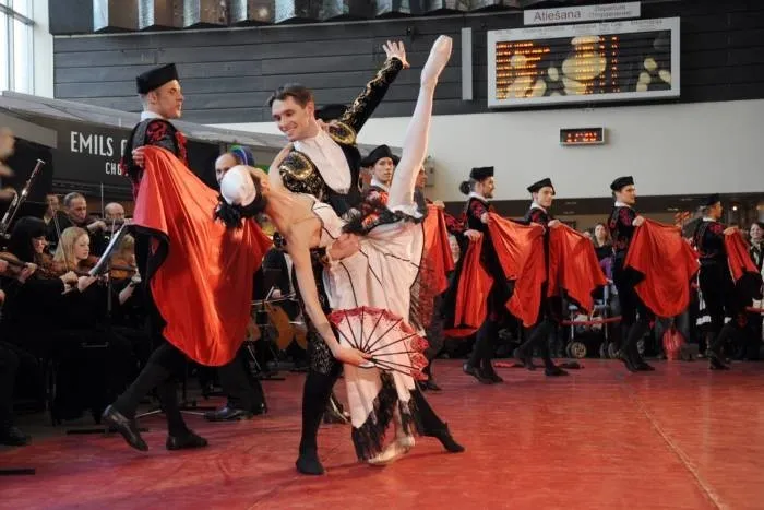 Baltijas baleta festivālu atklās ar baletu Dons Kihots tirdzniecības centrā Origo