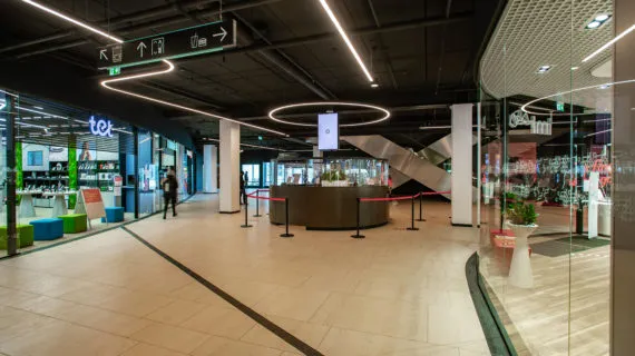 Atvērta pasāža 1.stāvā