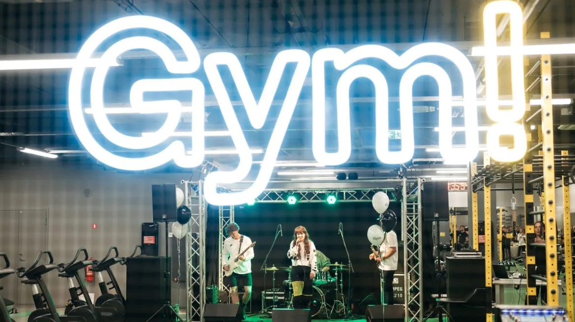 Pirmais diennakts pašapkalpošanās sporta klubs GYM!