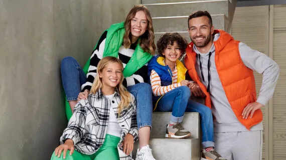 Джинсы, которые всегда в моде, и нежные пастельные тона – новейшие тенденции весны уже здесь!