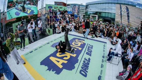 LIDO AS[H]ais atklāšanas ballīte pie t/c “Origo” pulcē simtiem apmeklētāju